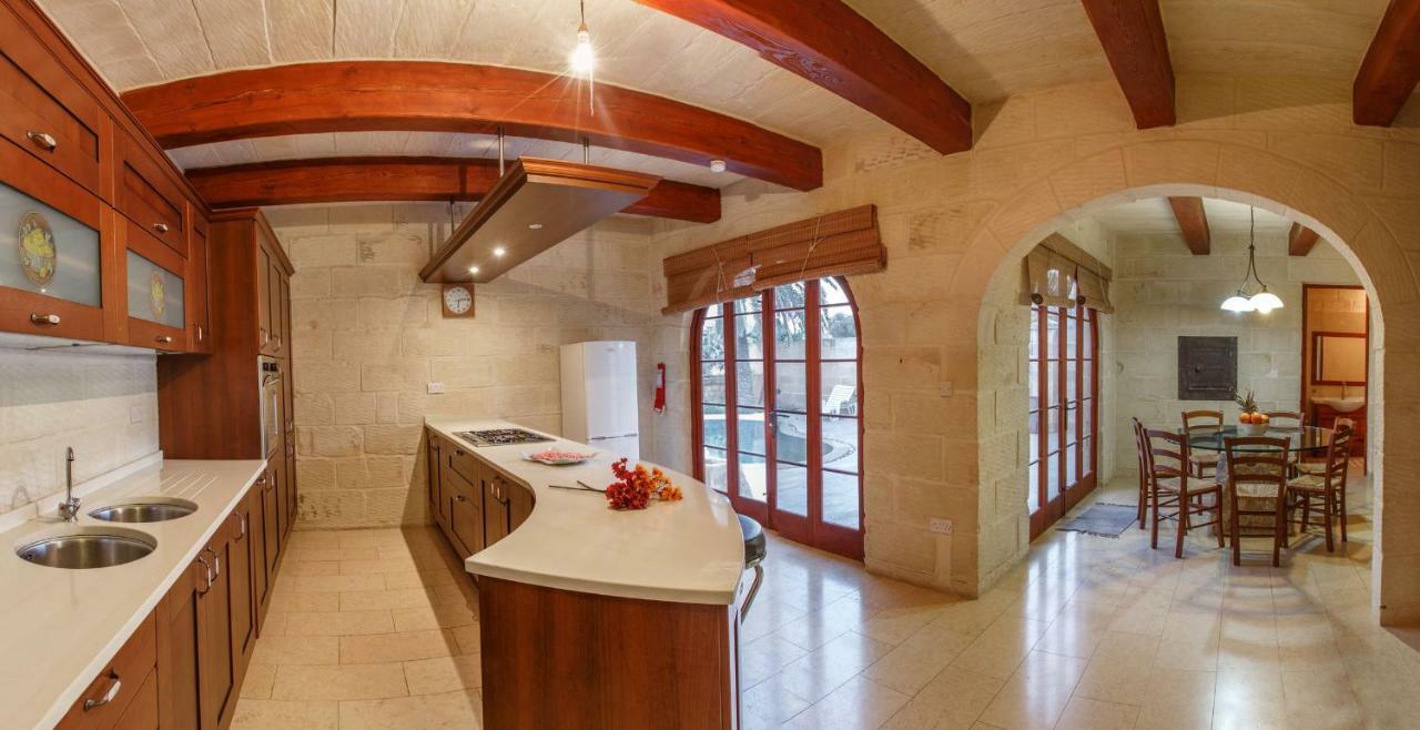Il-Palma Holiday Farmhouse With Sunny Private Pool In Island Of Gozo Għarb 外观 照片