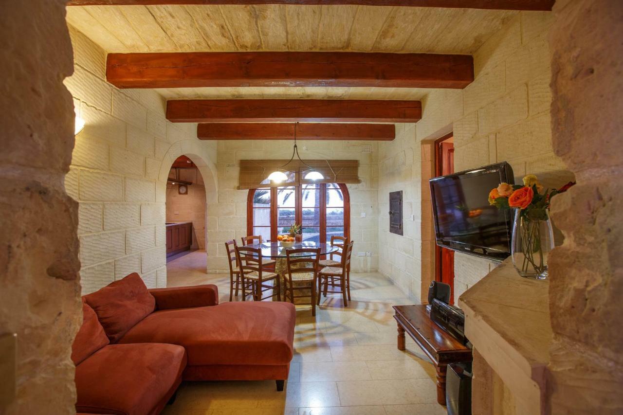 Il-Palma Holiday Farmhouse With Sunny Private Pool In Island Of Gozo Għarb 外观 照片